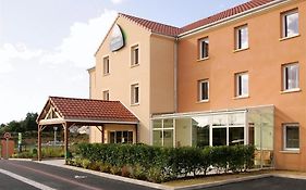 Hôtel Akena City  3*